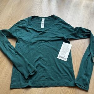 NEW lululemon swiftly tech long sleeve 6